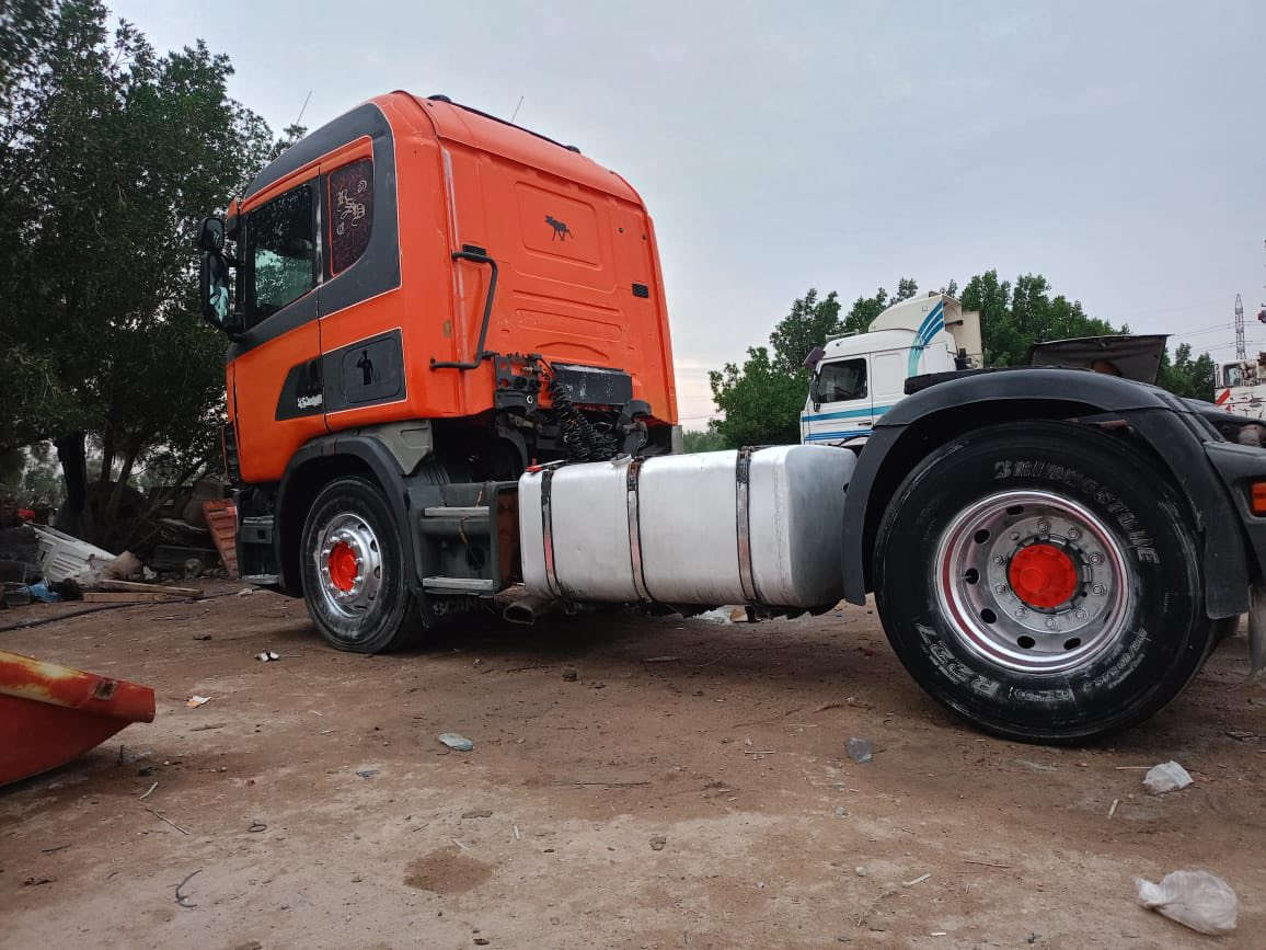 السلام عليكم سكانيا للبيع مديل٢٠٠٢مكينه انجكتر تخم تاير كير٣/٣شاصي مكفول غطره صبغ مابيها جاهزه للشغل مكانها البصرة الزبير رقم شمالي سنوية ساقطه ابيعها واقع حال سعرها١١٠وبيها مجال لشراي ‭٠٧٨٠ ١٢٤ ٩٣٧٧‬
