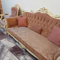 تخم ملكي • ١٠ مقاعد • نظيف