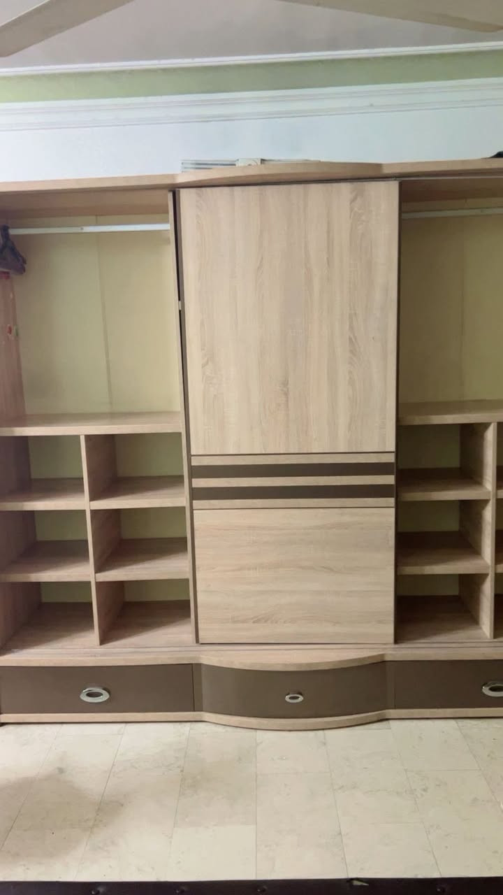 غرفة نوم تركيه للبيع مكاني بغداد البنوك للتواصل على الرقم لطفا ***********  السعر ب٨٠٠ وبيها مجال
