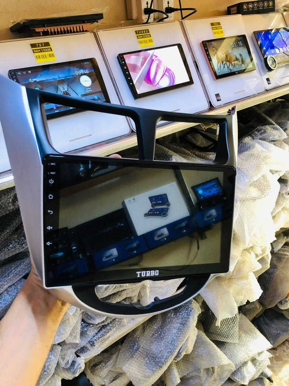 شاشة تاب حجم 9 انج🚕

 نظام اندرويد
 
      بسعر( 55 ) الف

  شاشه مع  ايطار والفيش كامل

            متوفر لجميع أنواع سيارات🚖

ملاحظه طريقة ربطه فيشه بلاديه بدون زلغ وتحوير 

موصل حي فلسطين مقابل فرع المسبح

توصيل كل المحافظات 
***********
***********
