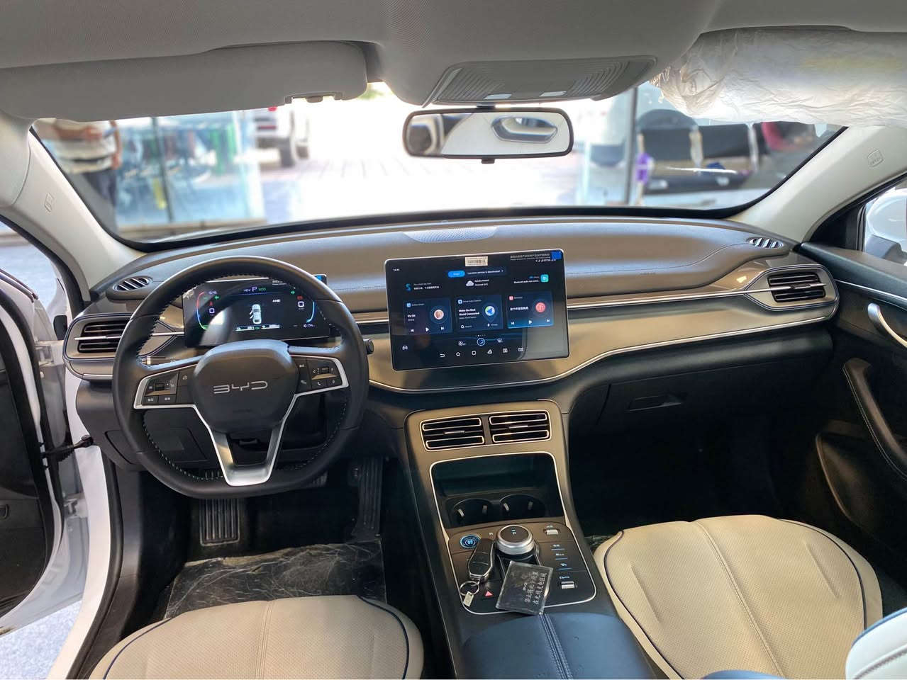 BYD DESTROYER 05 2025.   
مواصفات.کارەبایی و بەنزین و هایبريد.
شاشە تێسلا.بصمة شاشةوكاميرا ویل کەپ.
تحديد سورعه.پشت و پێش لید ڤۆلیۆم
 كامل ئەشیای لەگەڵە. 10هەزار ڕۆیشتووە.
 سعر 122ورقە  مۆبایل  ***********
  مکان أربيل . معرض تۆپ کارس أربيل, العراق
