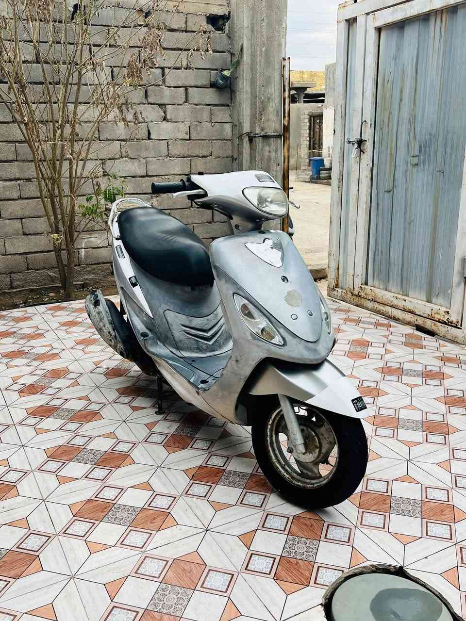 الهم صلي علئ محمد وال محمد ملاحضه اخوان المايشتري لايواعد والسوك كلشي حته ب350
سلام عليكم ماكس قجمه كفاله عامه حاويه صاله شهر نازله
سلف هندر. كهربائية اشاير 
دبلات خلفي وامامي. مكينه خرسه مكفوله من الفتح.  كيج بانزين / كيج سرعه بريك امامي وخلفي دراجه كله بلاد
المكان البصره قضاء المدينه الرحمانيه.
الاستفسار ***********.
