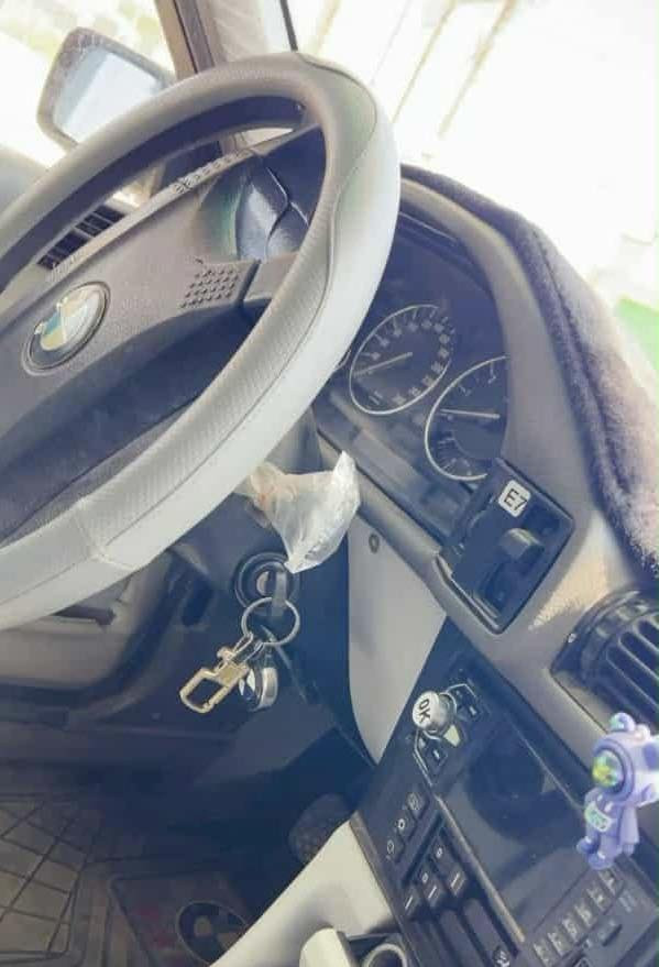 السلام عليكم مكلف بل نشر مكلف بل نشر.   بي ام 525 موديل ٩٥ مصبوغ عام جماليه محرك كير تبريد كلو شرط رقم اربيل دولي باسمي 
السعر المطلوب ٧٥ وبيها مجال
الرقم للاستفسار  ***********
