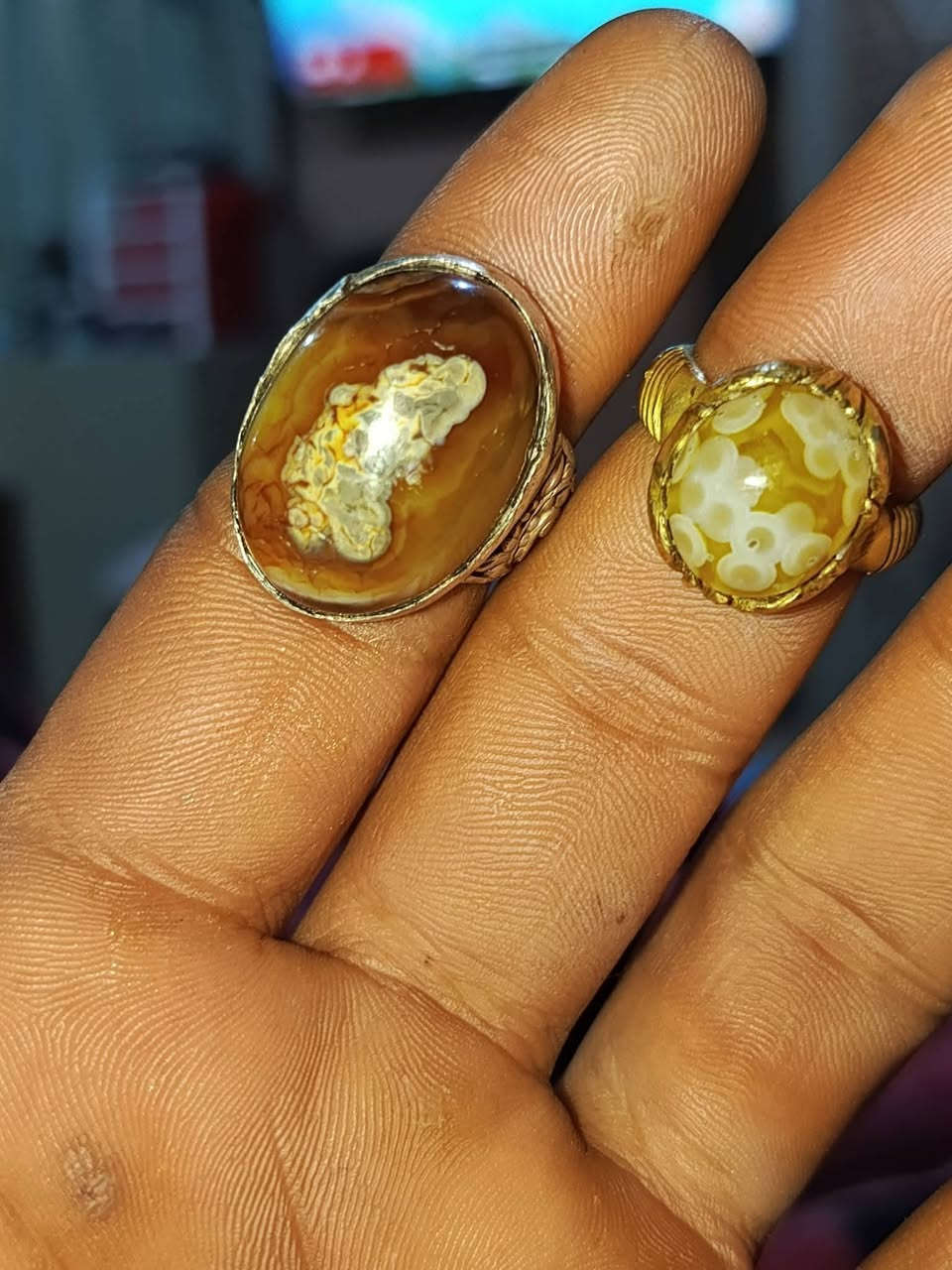 داوودي قديم مصور فضه وسليماني نحاس حجم خنصر للبيع شي نازك وجمال للبيع


**إذا كنت صاحب هذا الإعلان وتريد حذفه لأي سبب، رجاءا أرسل رسالة إلى الدعم الفني**