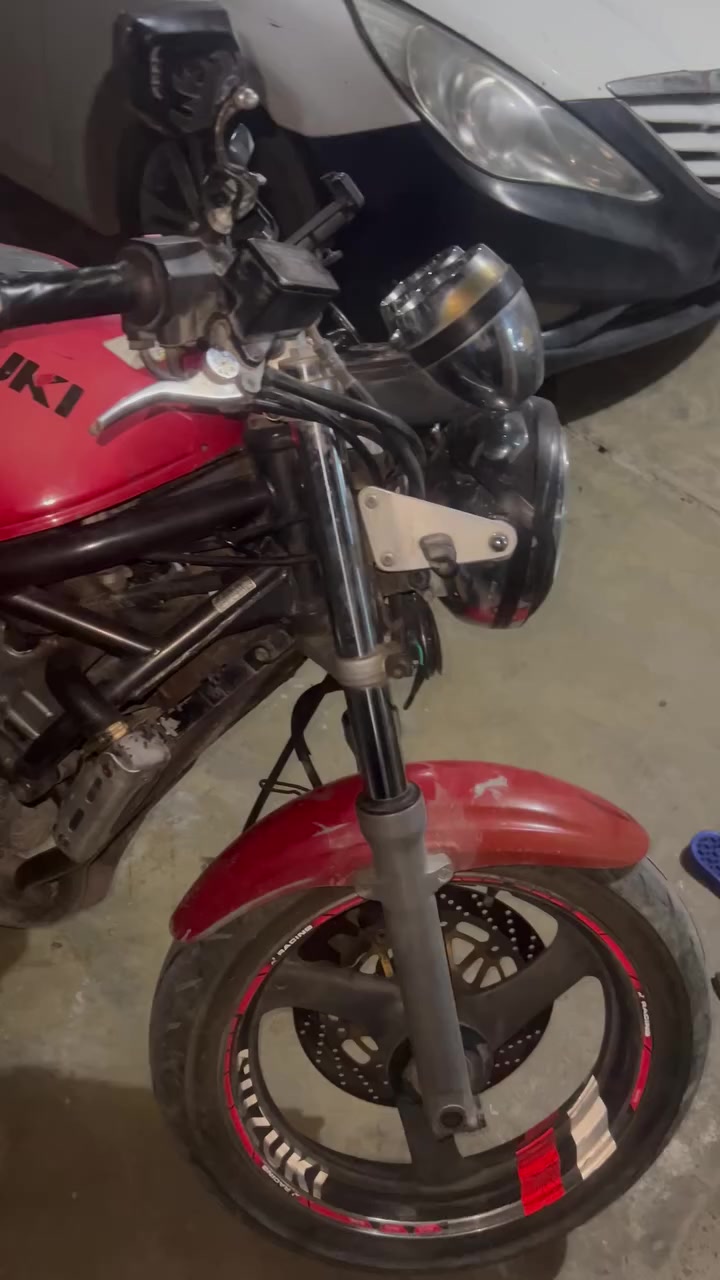 السلام عليكم باندا 400 للبيع شغالة نضافة فول مكاني عوينات السعر 850  وبيهة مجال رقمي ***********
