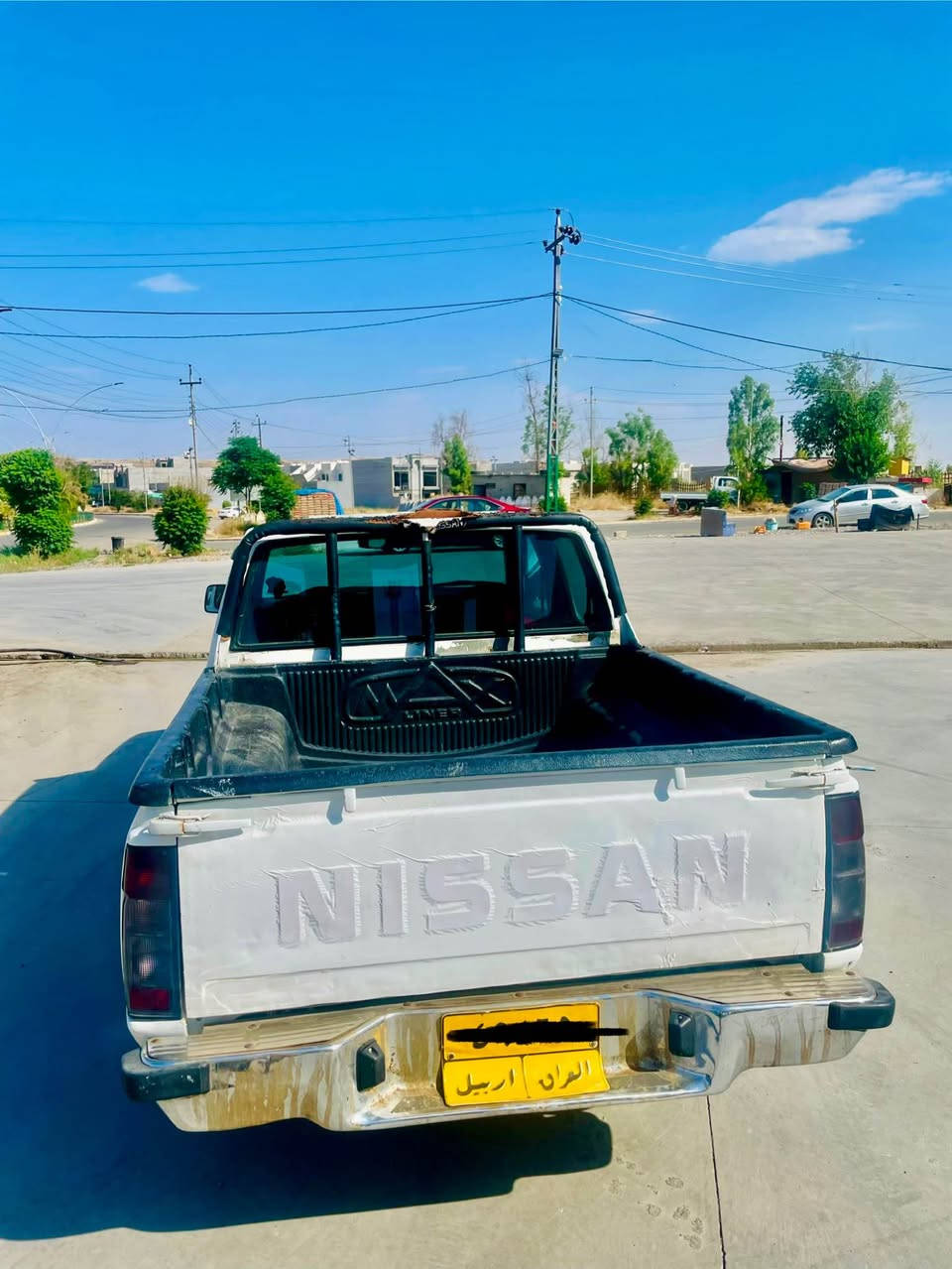 پیکاب نیسان 
مودیل٢٠٠٨
دوو پارجەو نیوی بۆیاغە. جەند جێیەک کارتی هەیە 
شاسی نەگرتیە زۆر توندو تۆلە ،سەنەوی بەسەروە جوە 
تەحویل بەشەرت.
سعر 99$ مجال 
رەقم موبایل : *********** أربيل, العراق
