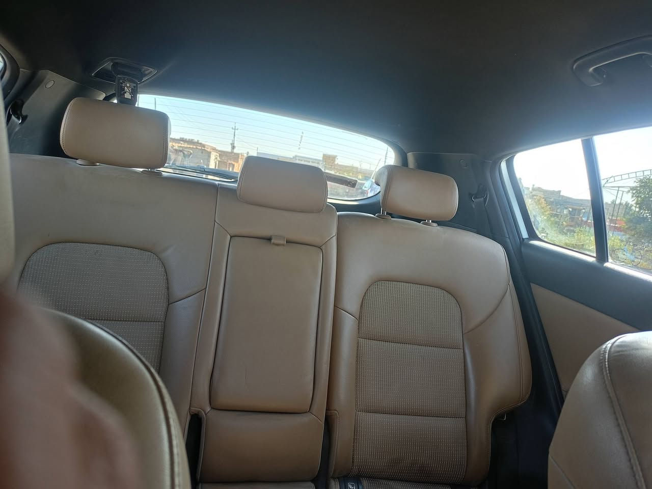 سبرورتج موديل 19 رقم قادسية بسمي مداور ثاني يوم السعر 190 السيارة على ايدي ما مفتوح برغي بيها ماشية 180الف مكفولة محرك كير حدادية بلادية بيها فقط كد الاشبر باب الخلفي ***********
