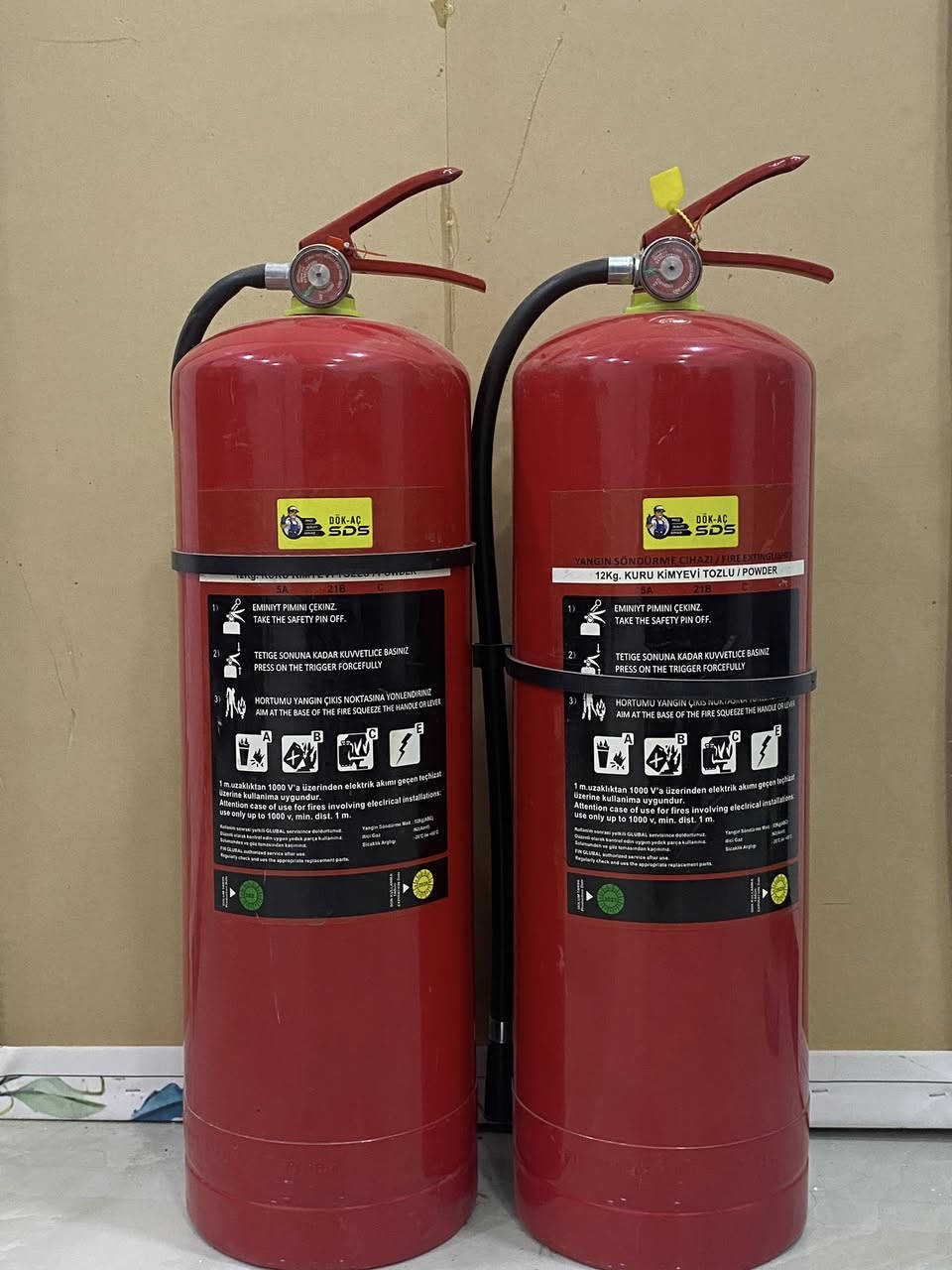 للبيع كرسي هزاز استخدام قليل من هوم سنتر مع قناني إطفائيا مع طبله و سطيه


**إذا كنت صاحب هذا الإعلان وتريد حذفه لأي سبب، رجاءا أرسل رسالة إلى الدعم الفني**