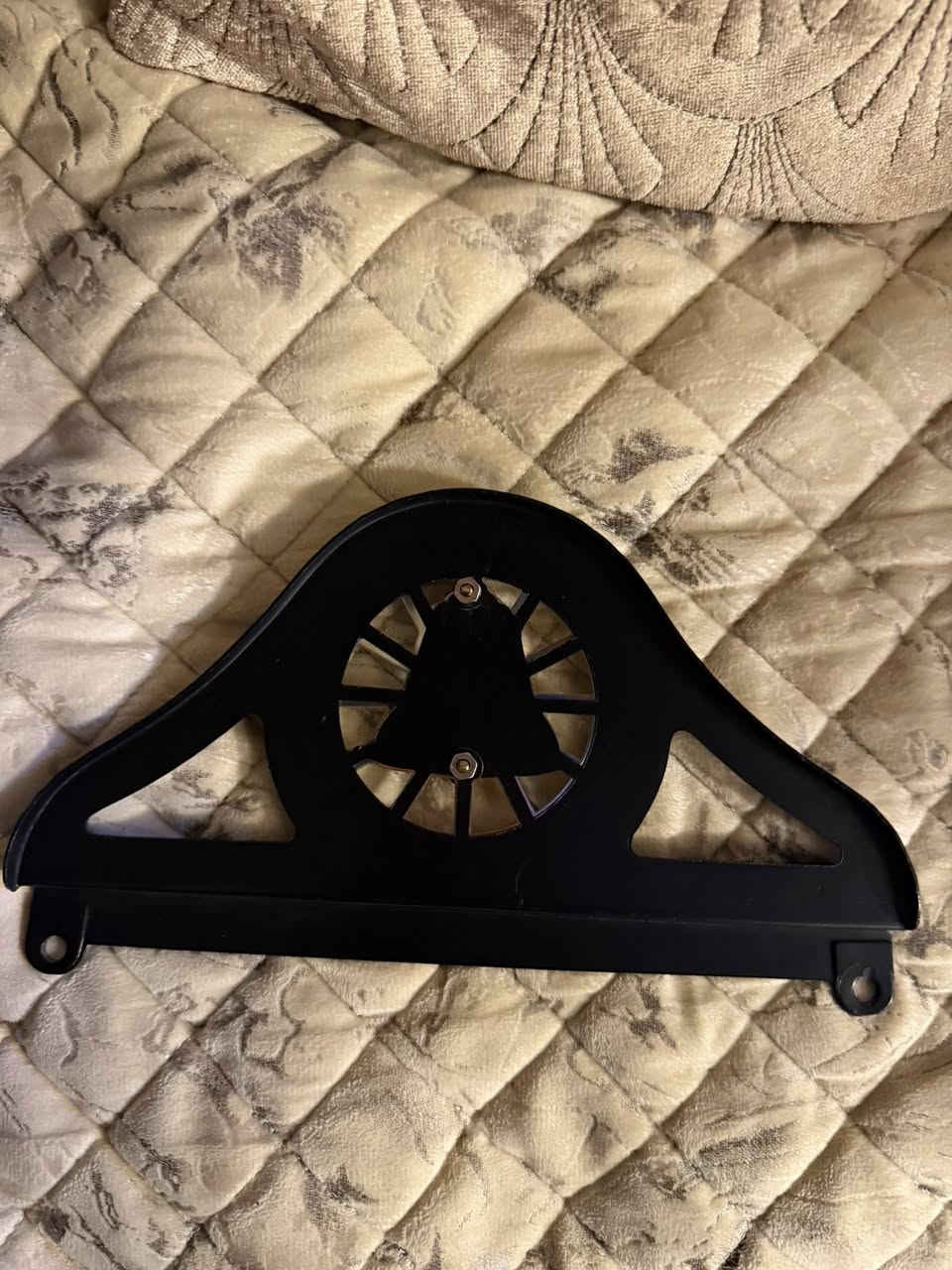 سلام عليكم شباب جرس سيبايه اصلي فحص بعده بل كارتون حته مامشدود اليربده يتصل واني خادم  *********** شباب شرط اصلي مو تجاري مال سنك تحياتي لجميع
