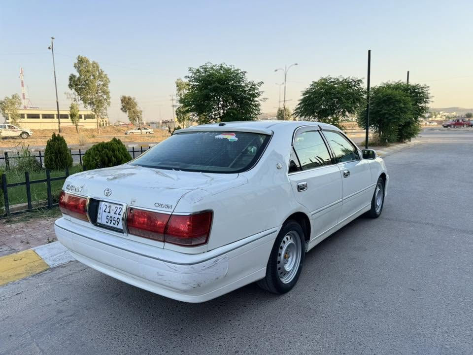 سڵاو لە هەموو لایەک مەلیکە بڕاوە خوار هەموو  بازار مواسەفات سەلاجە ،پەردە چوار دوگمە چوار کوشن کارەبای دواو پێش کریستاڵ پێ چاڵ و چۆڵ گێرو مەکینە بە شەرت بیڤۆڕ برێکی بەستراوە بێ تەقەو رەقەیە
سعر / ۳٥ گەڵاو مەعامەلە
شوێن / چەمچەماڵ
ژ.م/***********
