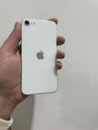 ايفون SE • ١٢٨ • بطارية ٧٥٪