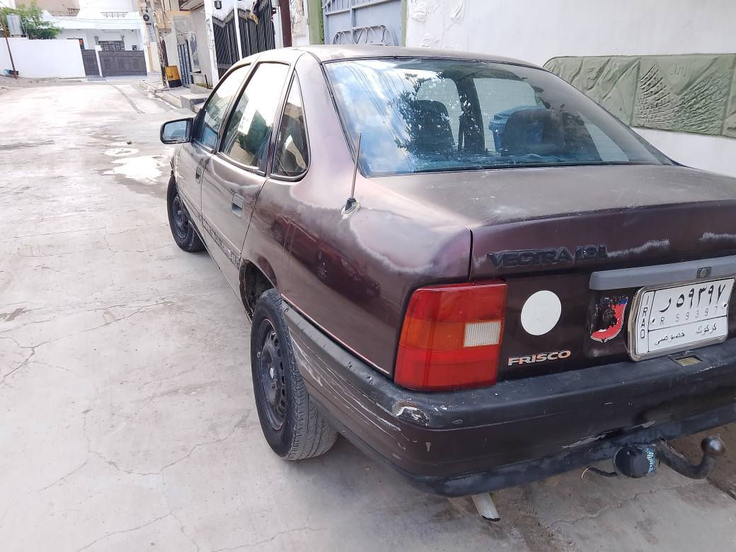 فكترا. حجم 18     رقم كركوك مشروع وطني لحد 2028 كود بانزين كير عادي محرك صدر تايرات شرط دواخله غرفة نظيف سيارة بدون طخه شراي يتصل *********** سعر 38 بيه مجال بصيط كركوك, العراق
