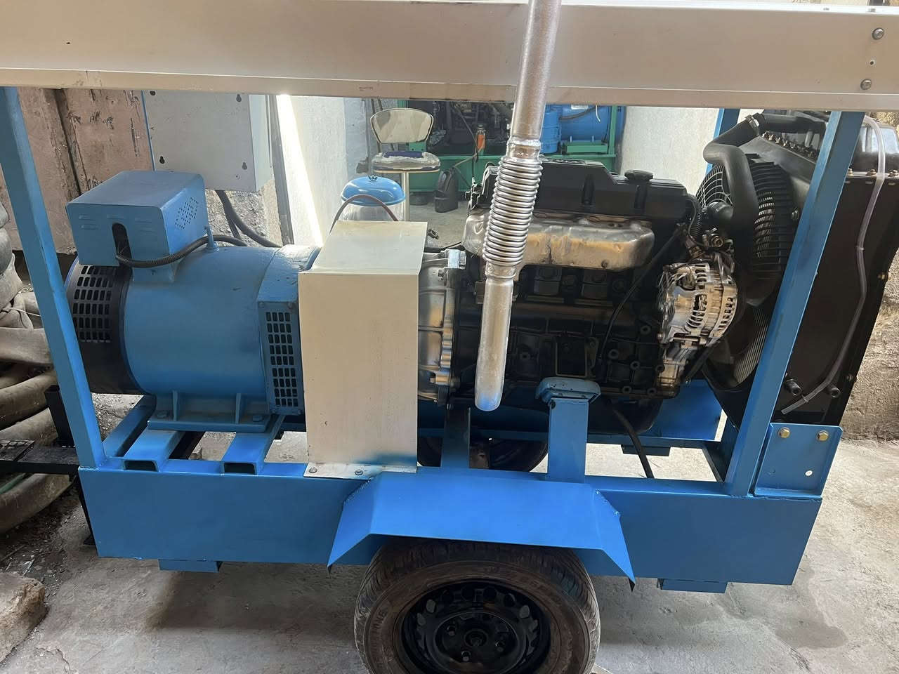 محرك بنكو ٢٧٠٠ المحرك مامفتوح  مع راس توليد ٣٠ كي في نحاس ضمان لمده  خمسه ايام الاتصال ***********
