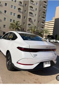 عندي كن بلاص ماشية 3 الاف ونص فقط رقم بغداد رايدهه ب 18 و 300 للاتصال ...