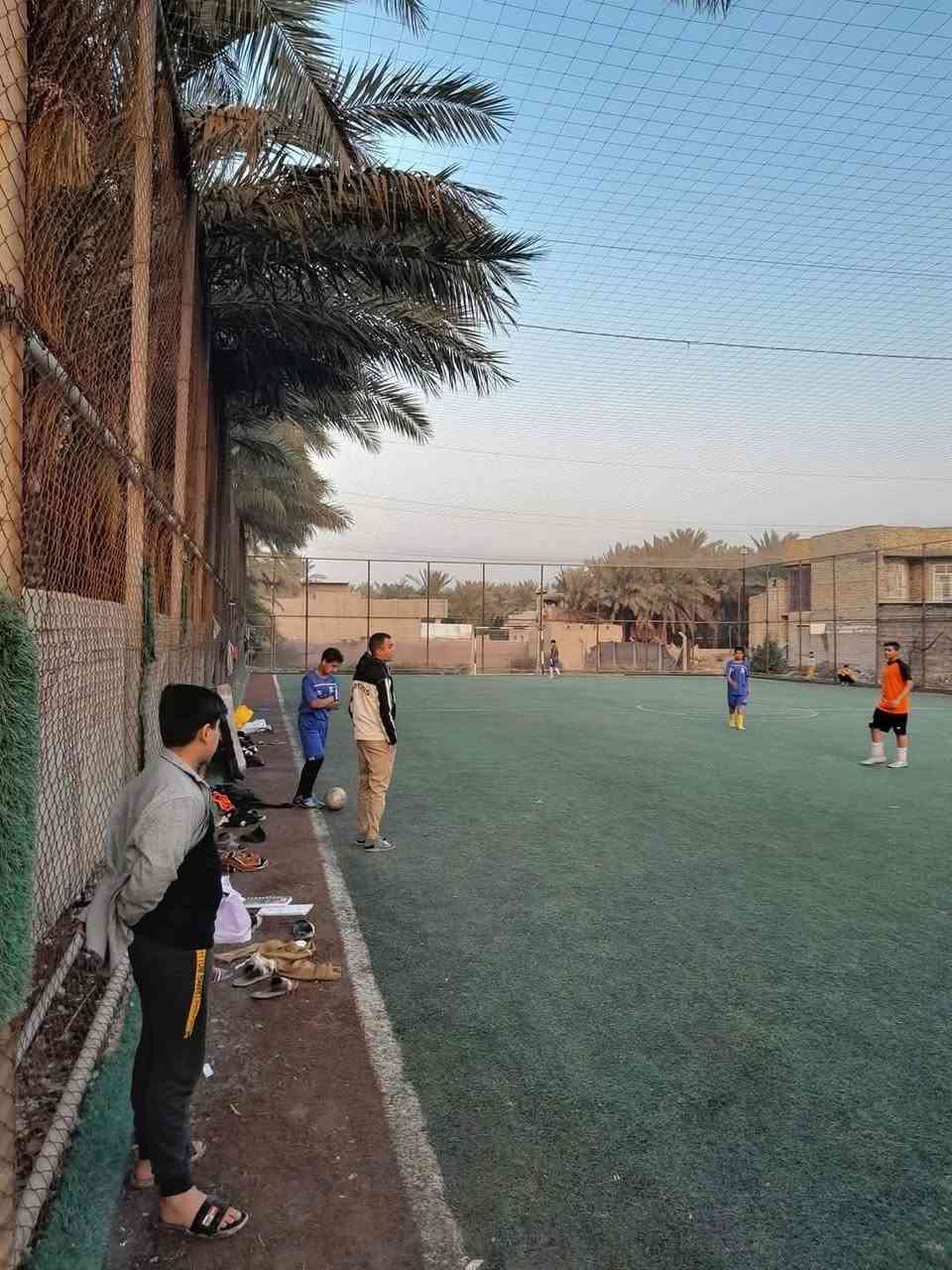 📢 اعلان 📢📢 اعلان 📢 
       👇               👇
⚜⚜ للبيع ⚜⚜ للبيع ⚜⚜
🏠 ارض طابو زراعي 🏠 
📐 المساحة 1600متر 📐
📏 الواجهة 23متر والنزال 74 متر

🌍 الموقع / الحلة /  الشارع السياحي/قرية النخيله على شط الحله مباشرة بالقرب من ناظم ومجسر دوره تبعد عن الشط 30 متر وتبعد عن المجسر 100 متر لها طريقين طريق على شارع الديوانيه الرئيسي  خلف شركة الرنا وطريق على الشارع السياحي######/  
🏡  الأرض مقدمتها مشيد عليها ملعب خماسي بمواصفات وابعاد عالميه والجهه الخلفيه ارض زراعيه 💮 الأرض مجهزه بماطور غطاس 3 انج في الشط وانابيب سقي 3 انج   💮   
من الممكن استثمار الملعب وزراعة الأرض او انشاء دار كبير او مزرعه  
الأمر متروك للراغب بالشراء
👇
 ❓للاستفسار ⚜  زيارة #مكتب_الحسيني_للعقار بداية شارع الحسينيه من اتجاه شارع 60 مقابل أسواق سيد ماركت  او 📞 الاتصال على هواتف المكتب 
☎️*********** اتصال+ واتس

⚜⚜⚜⚜⚜⚜⚜⚜⚜
