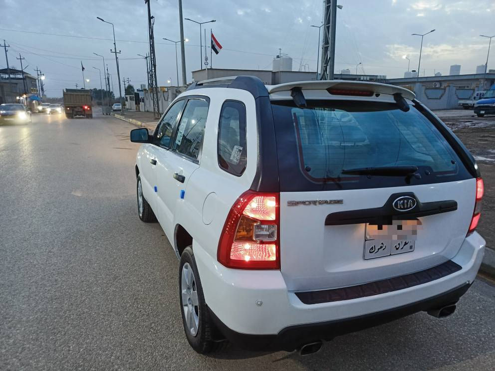 كيا اسبورتج2010خليجي محرك ممفتوح كير والمحرك والتبريد بشرط 4تائرات وباتري جديد طخم الامامي والخلفي بشرط السيارة وضع الشركة كلشي بشرط فقط ربع باب صبغ اثر طخة بسيطه شرط التحويل والوكالة من الشرعي شرط السيارة احلى من الصورة السعر125ومجال بسيط للستفسار ***********
***********قضاءالشيخان رجا اذموشراي لاتكسر بحلال الناس ربي يرزق بحسن من سيارتي الشيخان, نينوى
