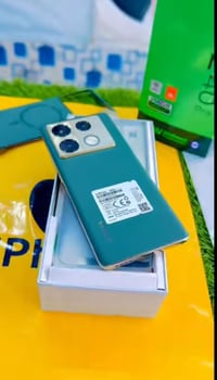 انفنكس نوت 40 برو الجهاز نضيف وكالة الذاكره 132 البطاريه5000 السعر خاص...