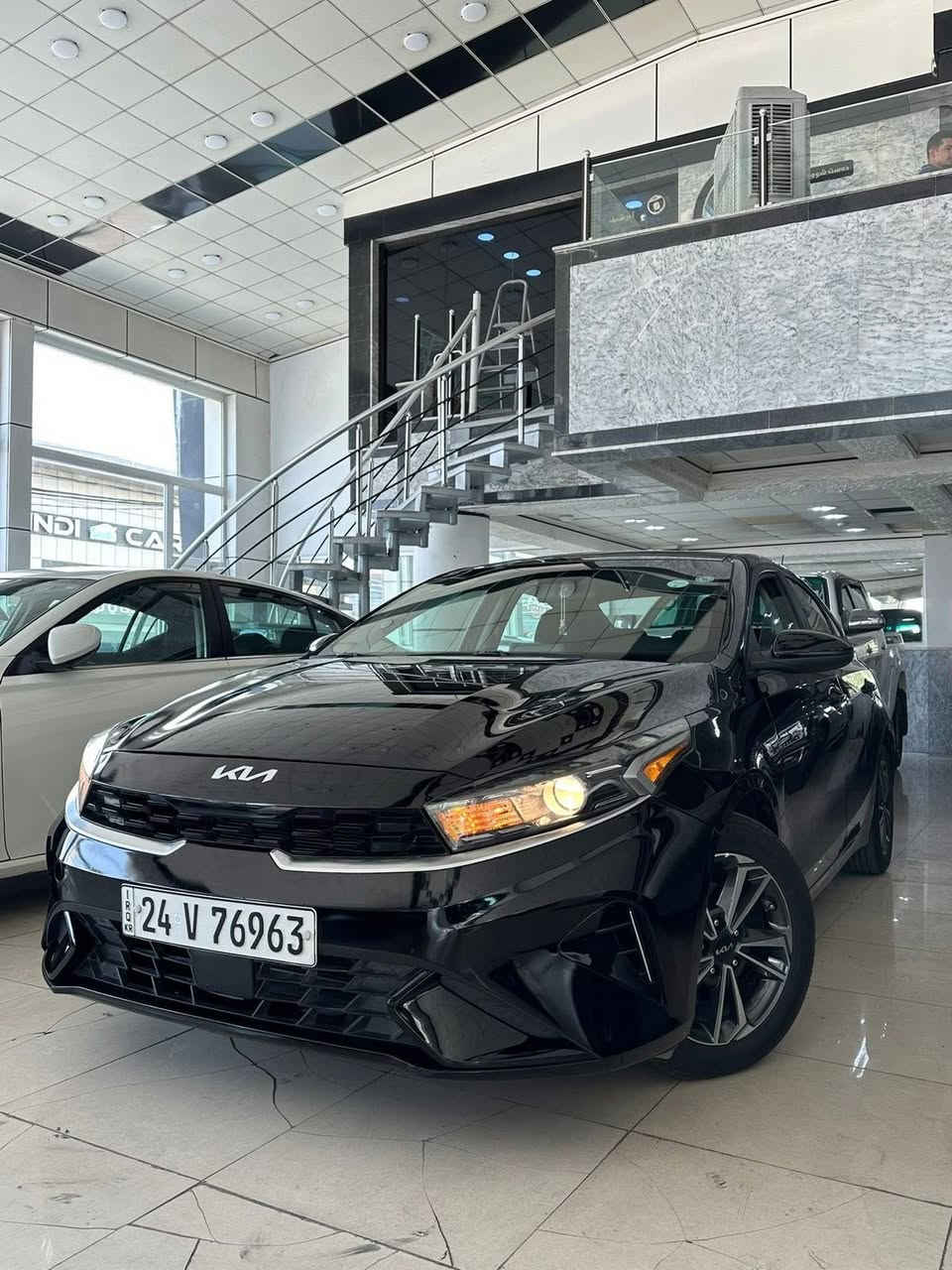 ✅سلام وعليكم
✅كيا فورتي موديل 2022

✅ ماشي 56 الف مايل    

✅سيارة مرقمه دهوك و بسمي 

✅سيارة ضرر جاملغ امامي جها سكن و حافت بوليند بدون دواخل  و بيها ثلاث قطع كلير امريكي بدون ضرر 

✅مواصفات 
✅تحكم استيرن جهتين
✅كروز سرعة
✅تحديد مسار
✅ايقاف ذاتي 
✅رادار امامي وخلفي 
✅ويل كب 
✅حساس تاير
✅شاشة كبيره تدعم كار بلي واير ليس 
✅كامره دواره 

✅محرك 2000 دوش 
✅سرعة ثلاث وضعيات قياده 
 
✅بعد بيها مواصفات هواية 

✅مكان سيارة دهوك افروستي 

✅للاستفسار اتصل على ارقام تاليه

***********✅

***********✅
