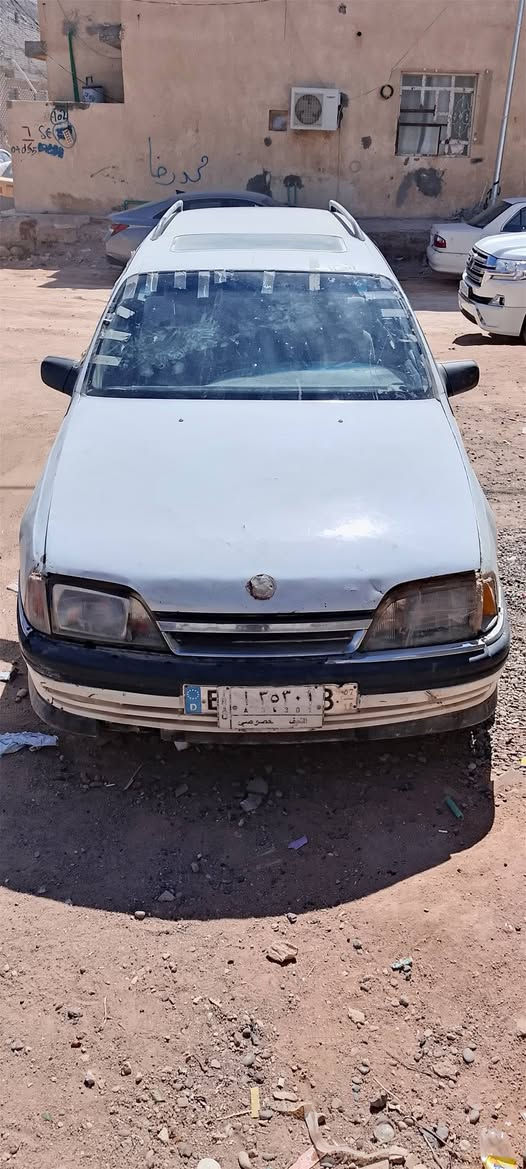 سلام عليكم  اوبل اوميگا موديل 93 للبيع او مراوس مع سايبه او بيجو للاستفسار اتصال على الرقم ***********
