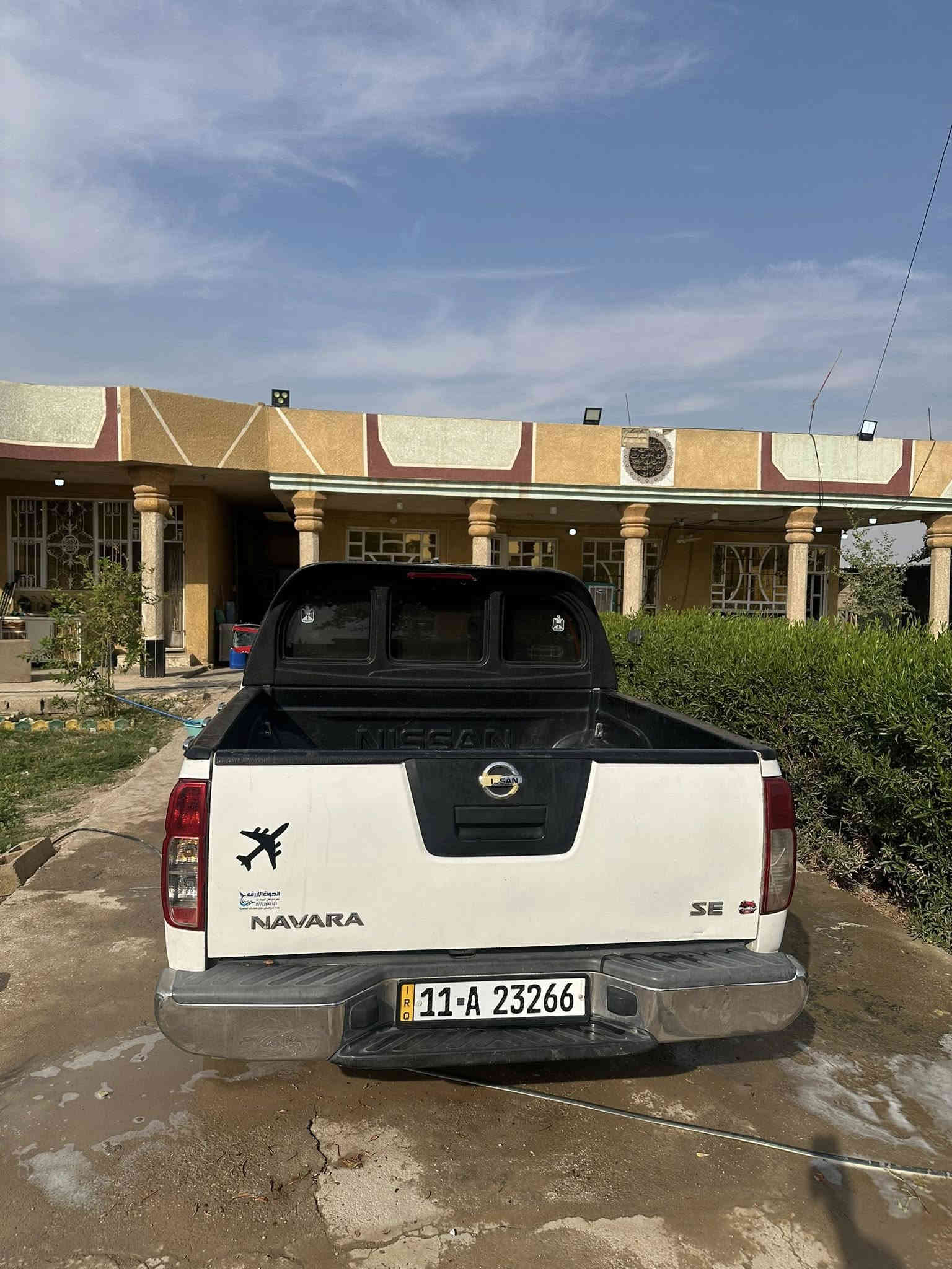 السلام عليكم  نيفارا موديل 2009 رقم بغداد الانكليزي الجديد كير عادي سيارةمستحقة تجفيت بلا تنقيص لا تبخير مجرد صوت بداخل المكينة السياره نظيفة من دواخل من شاصي خير من الله السعر 75وبيها مجال  مكان السيارة بغداد 
 رقم ***********
