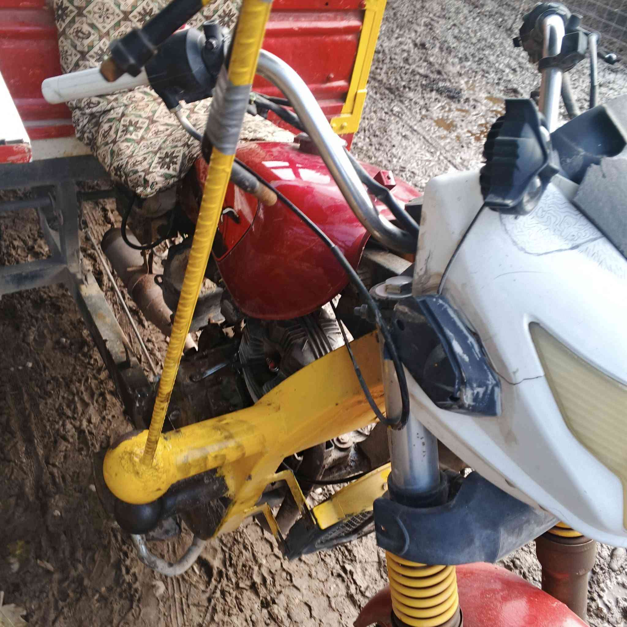 سلام عليكم يوجد ستوته البيع
المكان سديرة سفلى ***********
