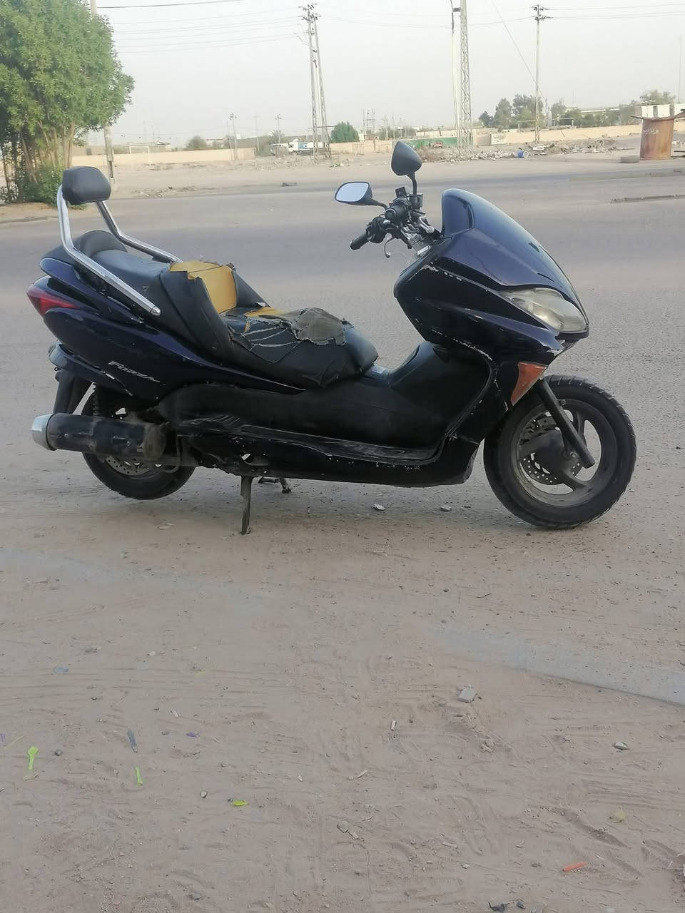 السلام عليكم دراجه فورزه للبيع دراجه نضيفه حلوه كلشي ما بيها مكينه ما مفتوحه بس الكشن يريده دوشمه الي يريدها بي خير ويدلل سعرها 950الاستفسار ***********
