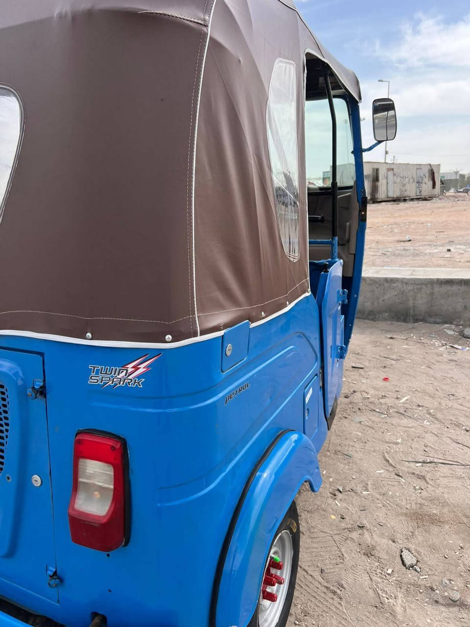 السلام عليكم تكتك للبيع موديل ٢١ مكينه ما مفتوحه
سعر 7800 بصره 
***********
