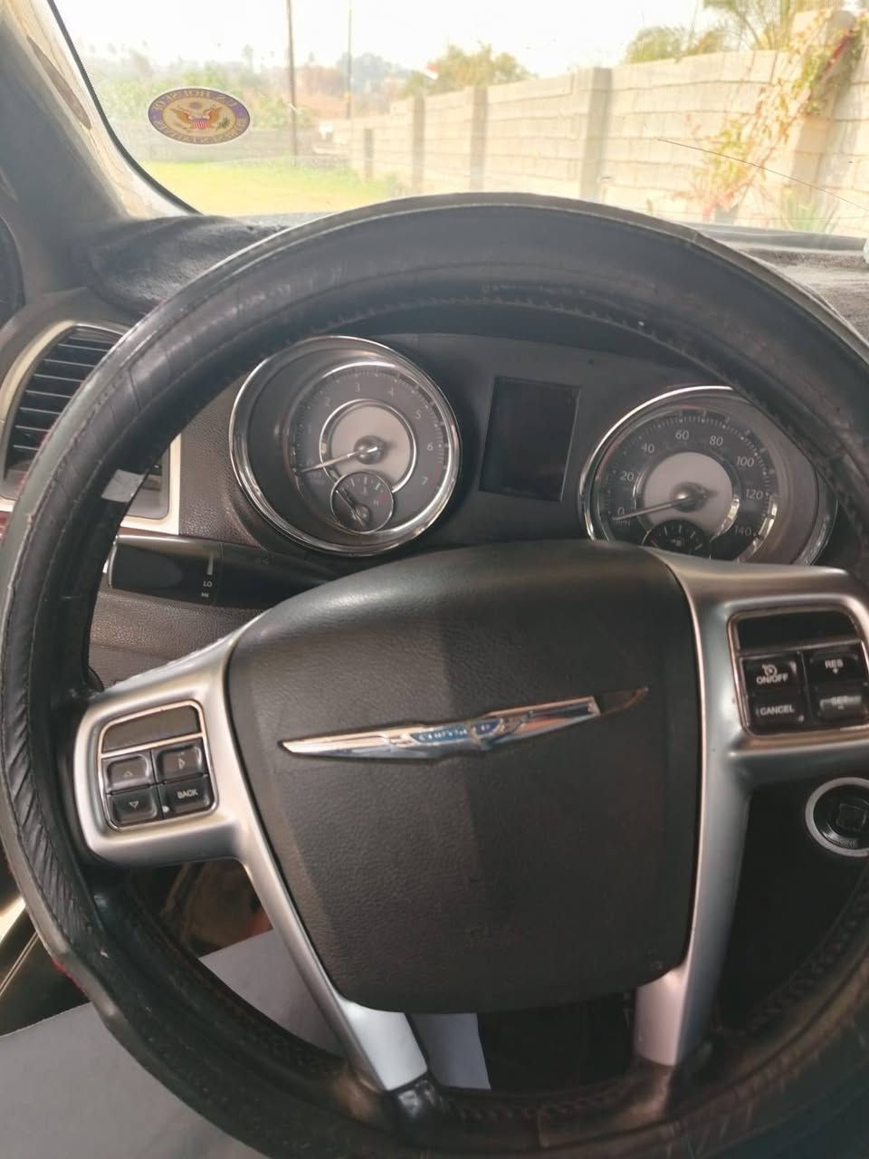 بعد السلام والتحية. أوباما 2012 رقم شمالي سنويه وهزة جديد تحويل مباشر ضرر خفيف خاملغ خلفي + رصعات خفيفه والسونار مرفق بالمنشور سعرها 145 وبيها مجال شي قليل مكان السياره
تكريت + الظلوعية 
 للاتصال 
***********
