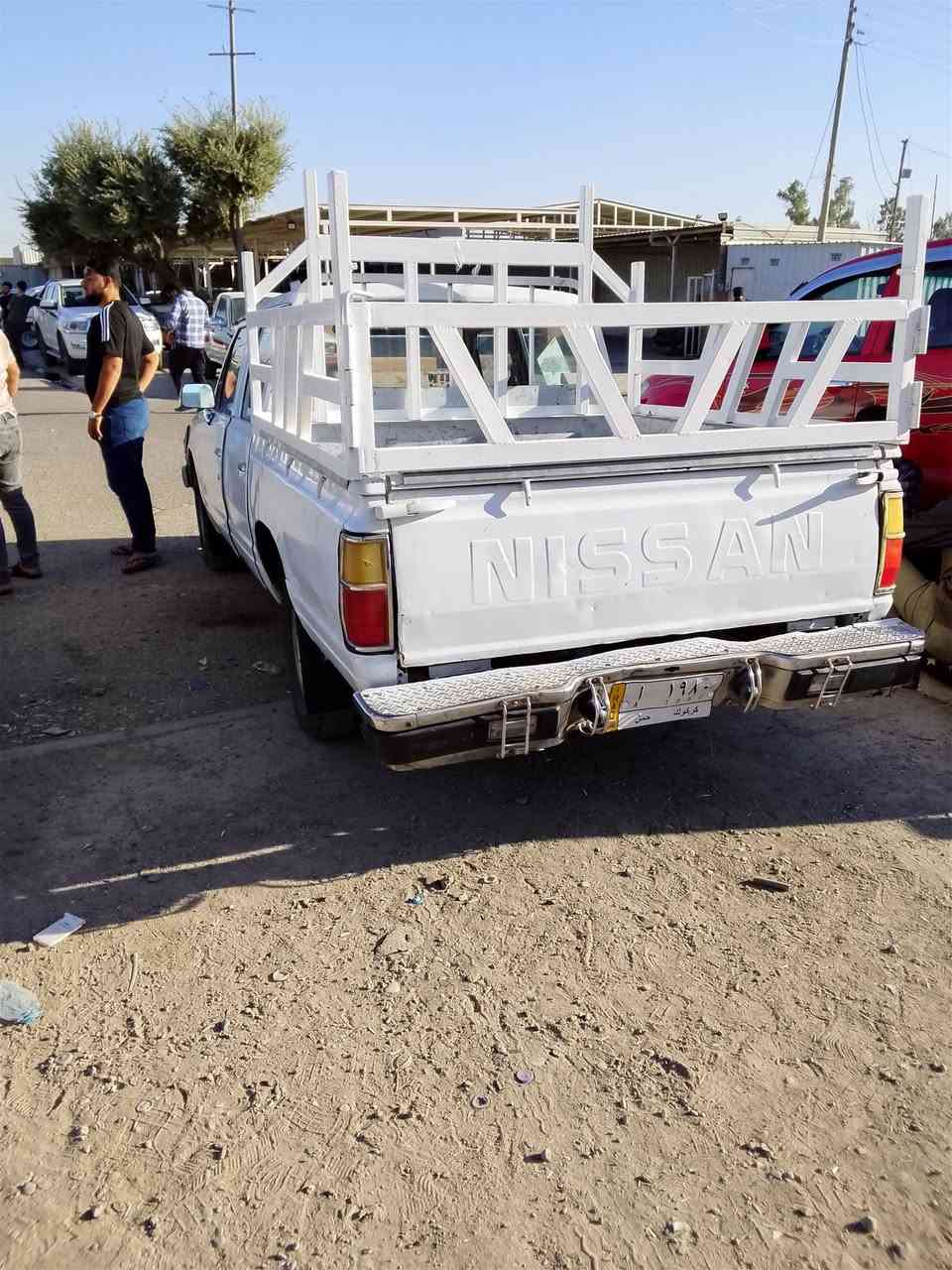 سلام عليكم سياره للبيع سيارة نيسان دادچون  كير و محرك شرط دفتر كوبون بانزين ويا شرط تحويل شرط وكاله رقم مميز السعر32 الشراي يتواصل وياي على هذا رقم***********
