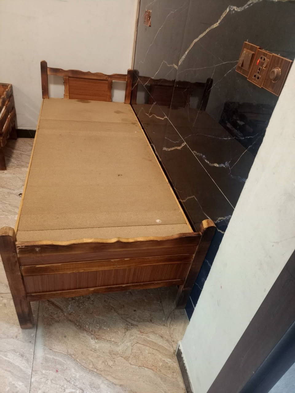 للبيع حاسبه مابيه شي تشتغل ومداخله تصليح سعر 50 واوتي بخاري جديد استعمال كلش قليل سعر 30 وجربايه نفر سعر 30 الي يريد يتصل عله الرقم بي وتساب مكان بغداد السيديه لايوجد توصيل ***********
