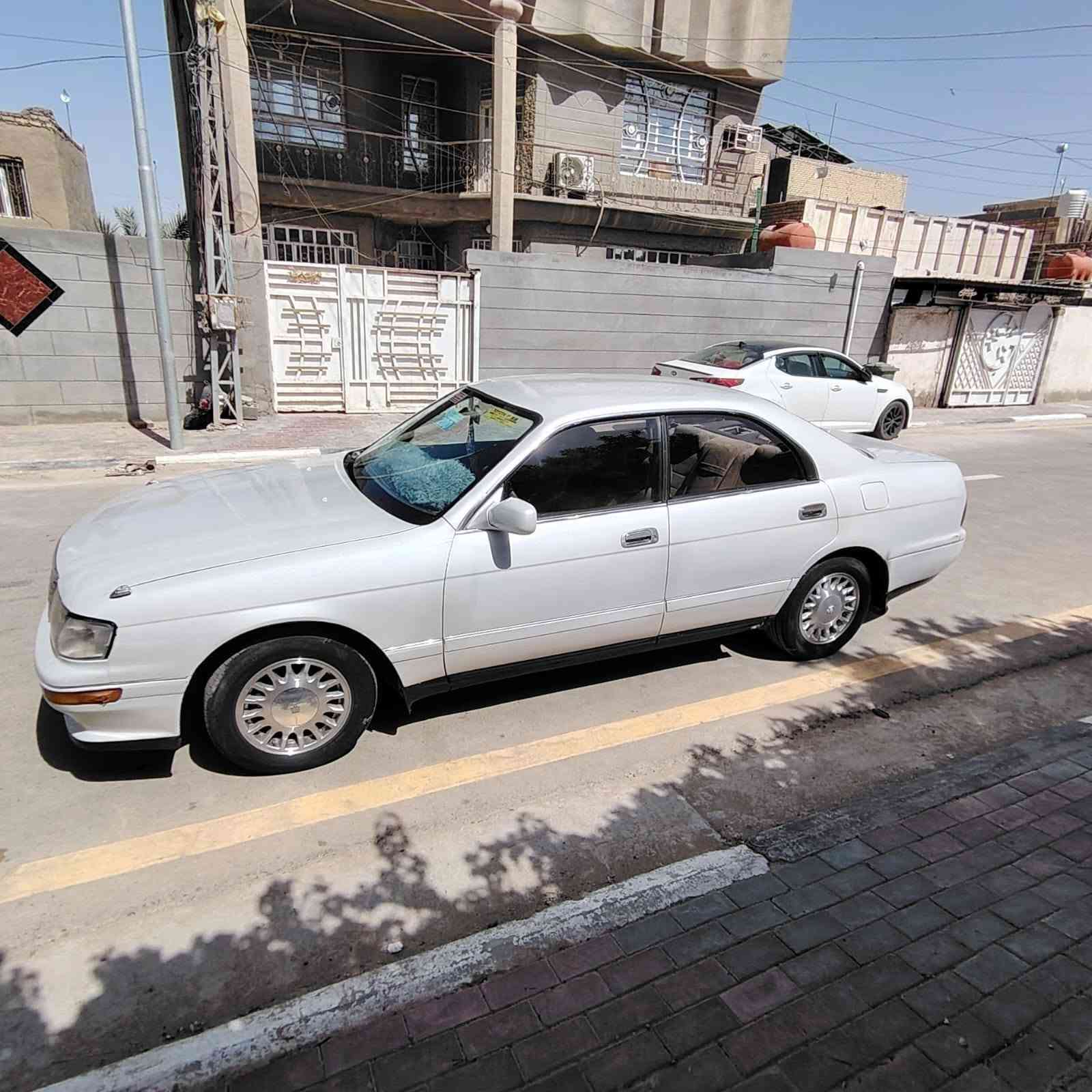 سلام عليكم بطه متصل موديل ٩٣ مكفوله من ضربه او تبديل او نقل جثه سياره تحويل مباشر عقيد مرور كبل سياره رقم بغداد ألماني ١حله من صور  حلوه مال بيت السعر ٤٤ او بيه مجال *********** مكان طوريج
