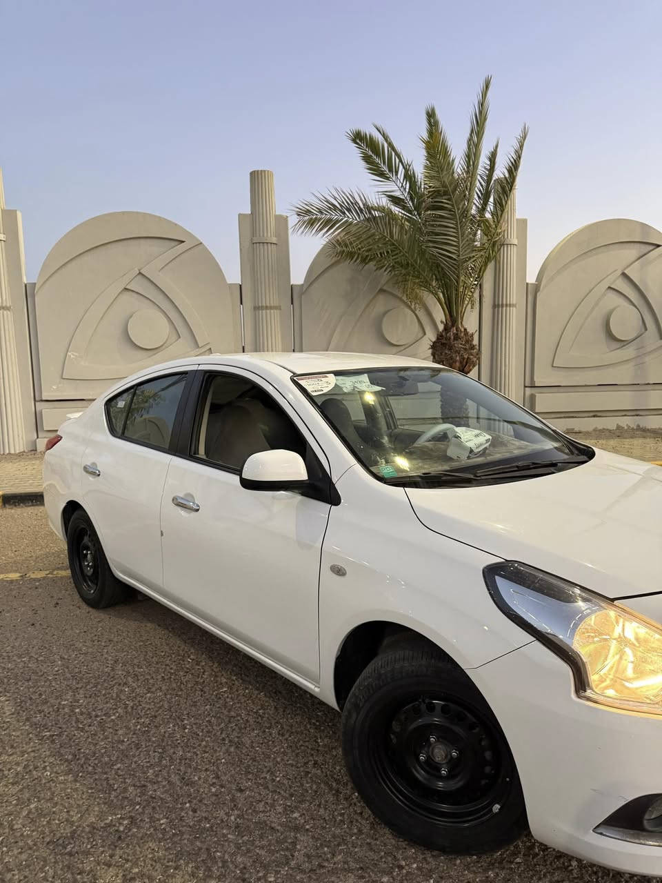 السلام عليكم نيسان سني 2024 هندي بليته الزركه السياره كفاله عامه من كلشي ماشيه40 السعر 124 مكان بصره  نواب الضباط رقم***********
