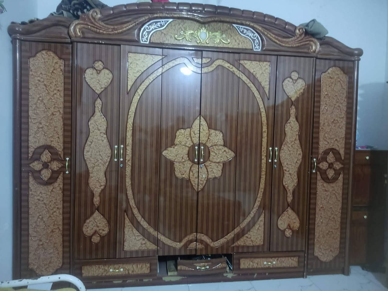 طباخ شغال بس يرادلة تنظيف مابي شي تراب فقط غسالة فقط المجفف عاطل شغالة كلهة كنتور ماليزي نظيف فقط فاتية مكسورة لشراي يتفضل خاص بابل


**إذا كنت صاحب هذا الإعلان وتريد حذفه لأي سبب، رجاءا أرسل رسالة إلى الدعم الفني**