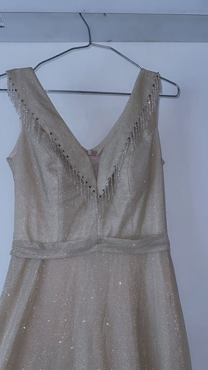 فستان مناسبات. سعر 10


**إذا كنت صاحب هذا الإعلان وتريد حذفه لأي سبب، رجاءا أرسل رسالة إلى الدعم الفني**