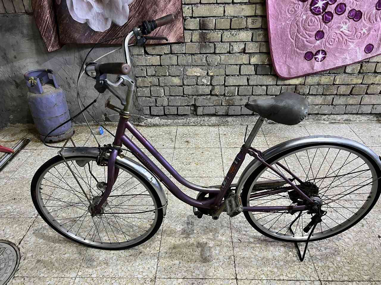 السلام عليكم للبيع بايسكل بناتي حجم ٢٦ عكرب ست نمر ياباني شوي جراد بي والباقي كفاله السعر ٦٥ وبي مجال  للشراي العنوان بلديات شارع المصرف


**إذا كنت صاحب هذا الإعلان وتريد حذفه لأي سبب، رجاءا أرسل رسالة إلى الدعم الفني**