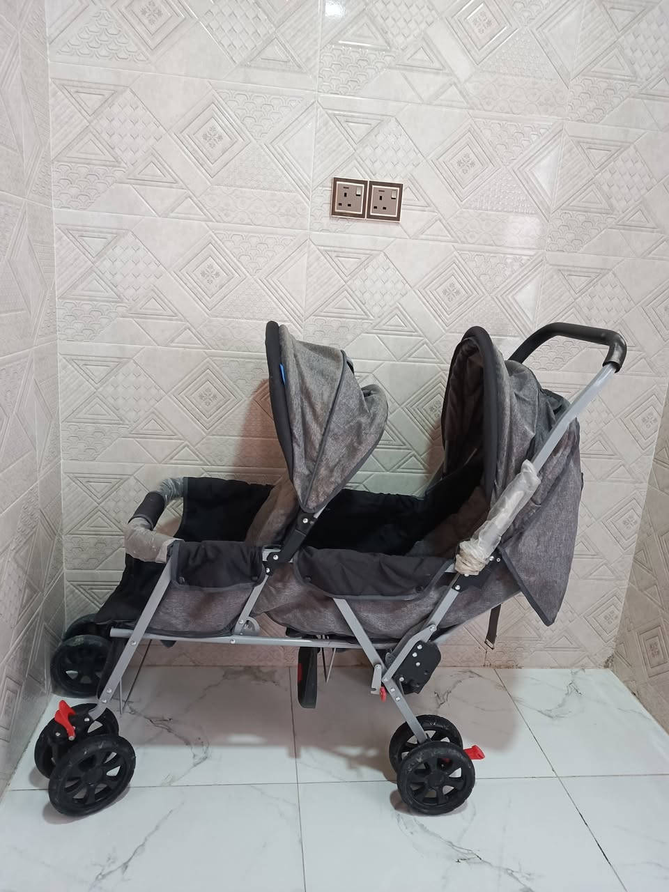 السلام عليكم عربانة توأم  للبيع جلوس منام مستخدمه قليل بسعر مناسب


**إذا كنت صاحب هذا الإعلان وتريد حذفه لأي سبب، رجاءا أرسل رسالة إلى الدعم الفني**