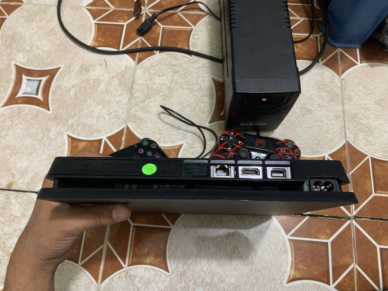 للبيع PS4 مهكر 1 تيرا 🎮
الجهاز نظيف ومرتب (لوك ستيكر)، نظام 12.50.

الملحقات: 2 جوستك + كيبل HDMI + كيبل طاقة + UPS حماية.

وهاي العابه مثل ما موضح ب فديو + تقدر تحمل بعد 

السعر: 325 ألف وبيها مجال بسيط 

العنوان واسط التمنيه 

للي يحب يشتري، يراسلني خاص


**إذا كنت صاحب هذا الإعلان وتريد حذفه لأي سبب، رجاءا أرسل رسالة إلى الدعم الفني**