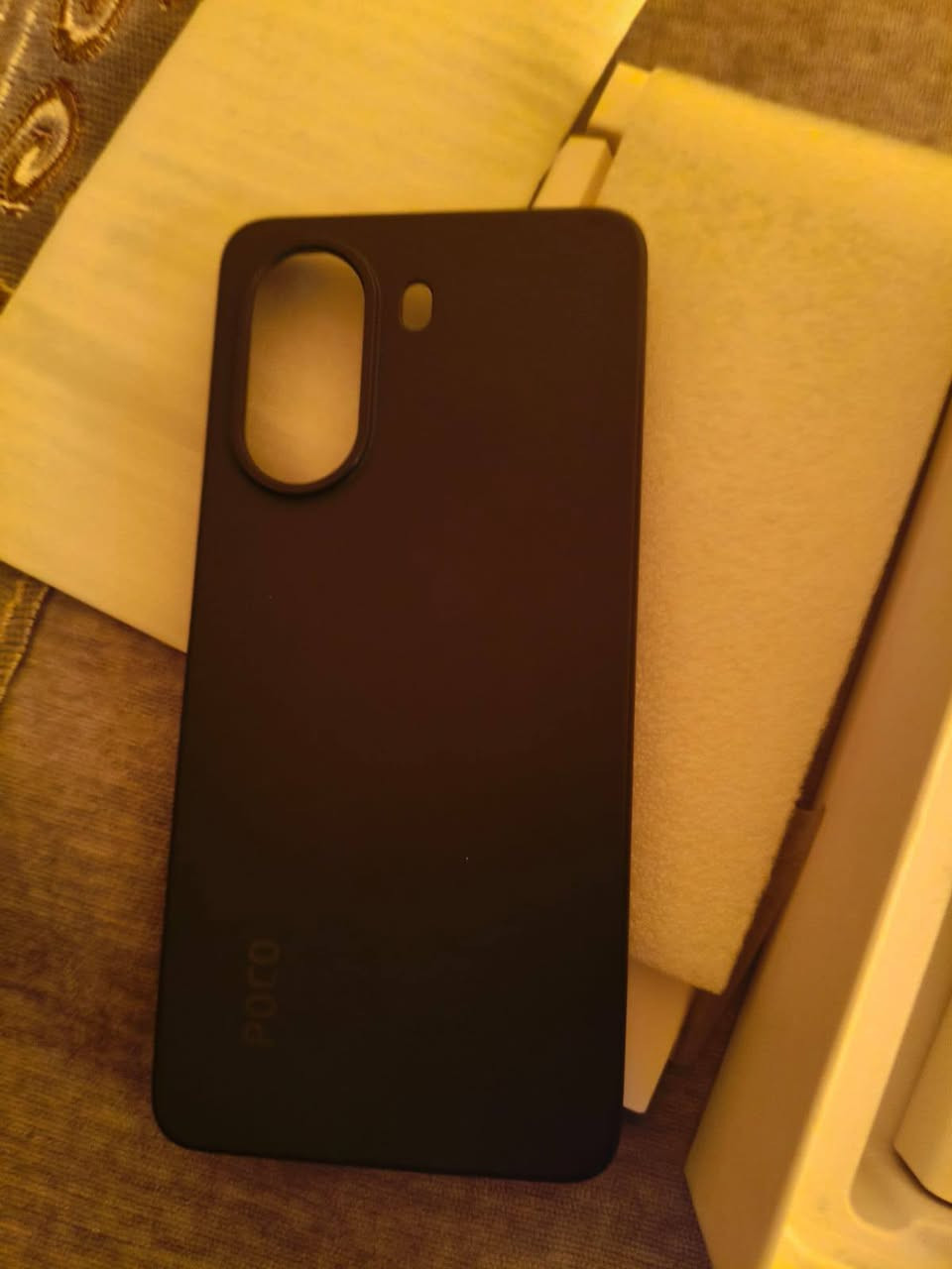 السلام عليكم بوكو أكس 7 برو جهاز كلش نضيف مشحون 149مره بطاريه 99 ذاكره 512 والرام 24 ويا لزكه اصليه وكفر اصلي وشاحنه عاديه مو شاحنته فقط لا غير مراوس بلي ستيشن فور فات مهكر شعندك نزل أو هذا رقمي الاتصال *********** أو علق خاص ودخلك
