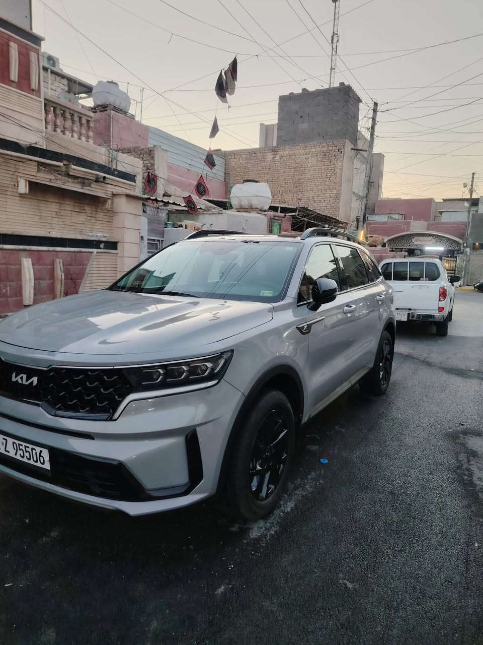 سورنتو موديل 2023
اكس لاين  ويل كروم مرايه كروم تدفئه كشنات قطعتين تبريد 
كشن كهربائي 
230 $ 
مكاني بغداد حي اور 
***********
