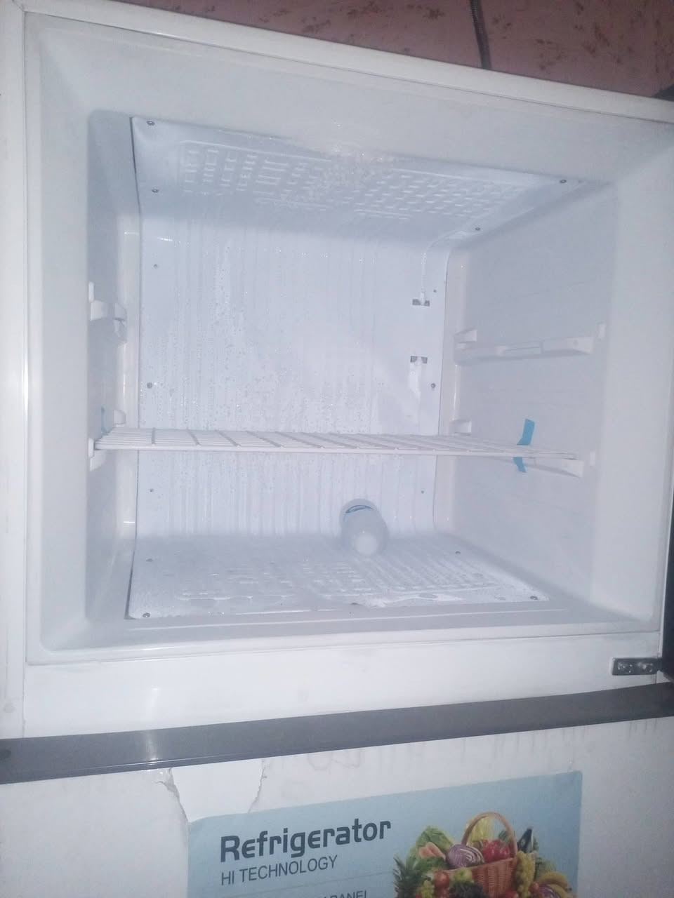 السلام عليكم ثلاجه للبيع سعرها 275 قفل مستعمله خمسه ايام بغداد الحسينيه مدخل التكسيات ***********
