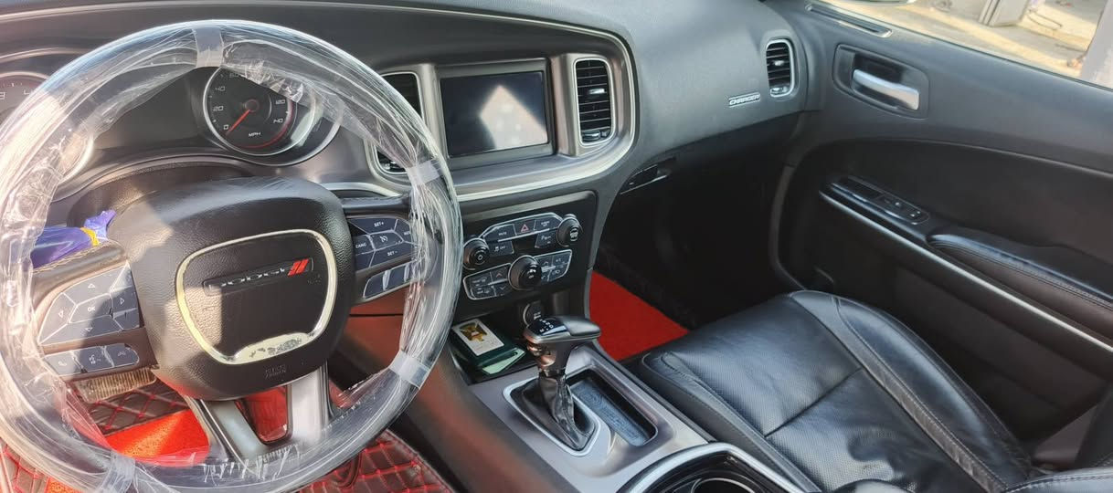 جارجر sxt بلص فول موديل ٢١ عداد ١٥٠  
كشانه جلد خزن حار بارد فتحت سقف  
رقم اربيل كفاله من الحادث اوالتعديل 
بيها BDR بين الابواب كد عشرين سنتم طول بسمك ثلاثه سنتم
ويم قبق البانزين رش اثر شخط بدون اي تعديل 
محدثه جيتي بالكامل 
بنيد ودعاميات ودوسات
الاصليات موجدات ومكفولات حتى من الشخط
مكان السياره صلاح الدين 
بيع فقط بدون مراوس ٢٤٨ بيها مجال بسيط 
*********** واتساب واتصال
