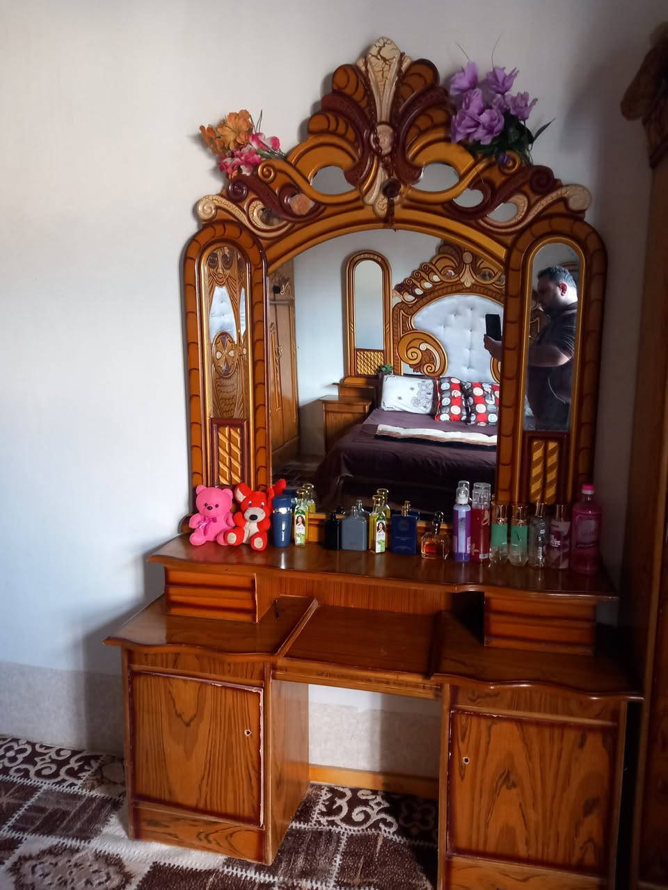 السلام عليكم غرفت اخشاب مستخدمه شي قليل جديده اخشاب عراقي السعر ٩٠٠ وبيها مجال العلم قريت تل الصيباط الاستفسار ***********
