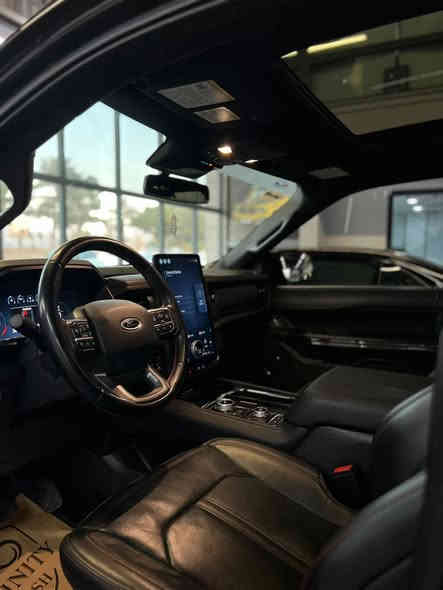 ford expedition limitid 2023  فول شاشه تيسلا دوسه كهرباء سياره مرقمه كامل سليمانيه
حتى تضيل جامات اصولي عل سنويه 
تحويل وكاله بشرط سياره بدون نواقص فول مواصفات   📞***********     متندكر كامله سياره 
   بيع سريع💣           39500$ ماشيه  42000mil 
1FMJU2A89PEA36190
***********
