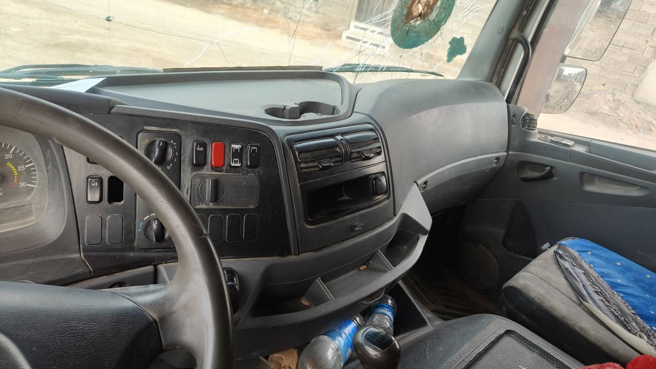 للبيع تك اكسور 2005محرك 6 كير 4×4 رقم بغداد مكان السيارة بغداد الدورة للاستفسار اتصل  ***********
