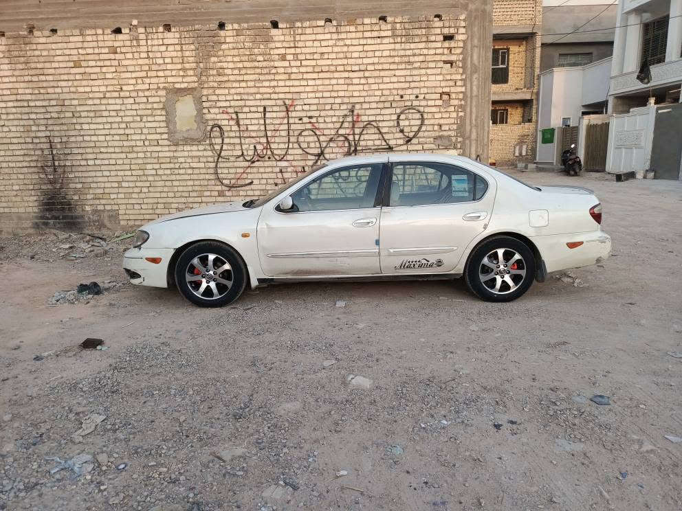 سلام عليكم
نيسان مكزما موديل 2001
تبريد تهم تاير كلشي شغال 
بيها 3قطع صبغ ابيع احزام ما بيها ضرر 
العنوان بغداد المشتل 
السعر ب 50وبيها مجال 
*********** بغداد, العراق

