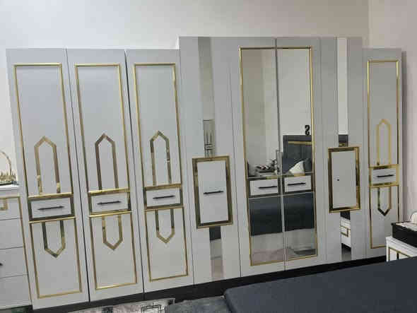 السلام عليكم غرفة نوم للبيع تركي جاهز نظيفه جدا
9 قطع السعر 900 وبيها مجال للشراي للتواصل على الخاص او على الرقم 
***********
