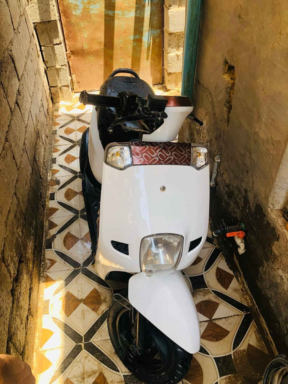 سلام عليكم دراجه بليس للبيع الدراجه نضيفه كهربايات كله شغاله السعر اتصل وبيك خير وادلل  هاذه رقمي *********** 🍀
