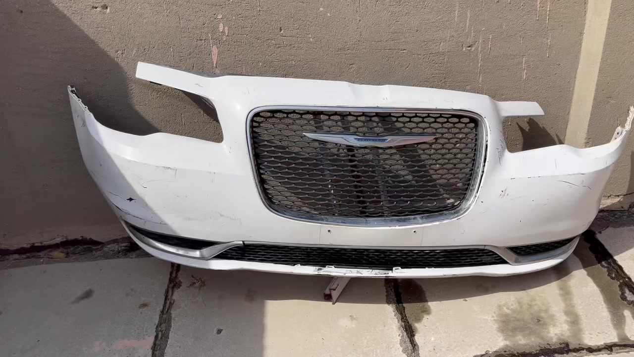 للبيع دعامية أمامية أصلية أوباما من موديل 2015 -2023 وارد أمريكي يحتاجلها ترتيب يم ابو فايبر كلاس مرتب 
قيم واخذ 
***********
