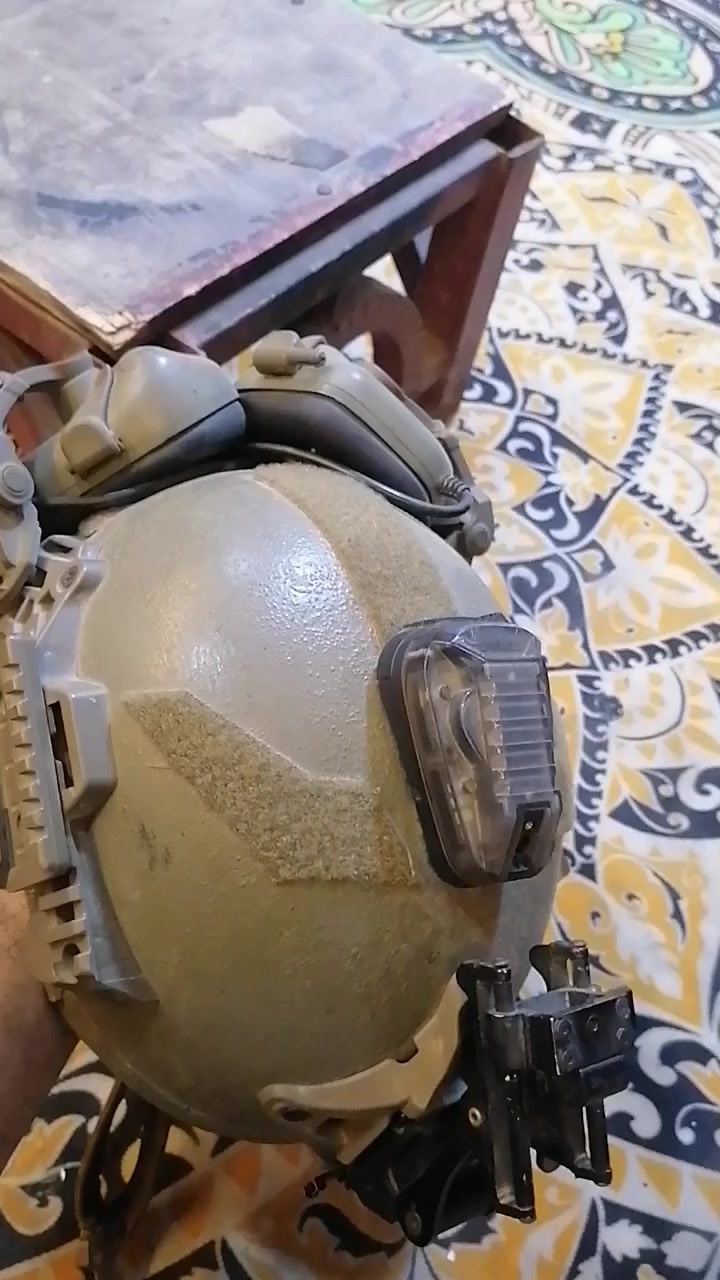 خوذه اصليه  للبيع سعر الوحده 110 بيه مجال قيس. M هاذ رقمي بي واتساب
***********. ***********
