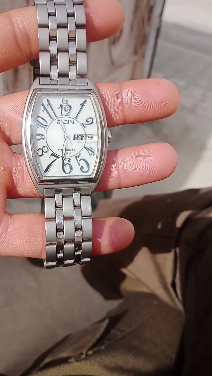 ساعه مكينه ياباني اصل تعمل بل الطاقه الشمسيه واي ظوء وبطاريه السعر 75 ليمنوس بل الكامل


**إذا كنت صاحب هذا الإعلان وتريد حذفه لأي سبب، رجاءا أرسل رسالة إلى الدعم الفني**